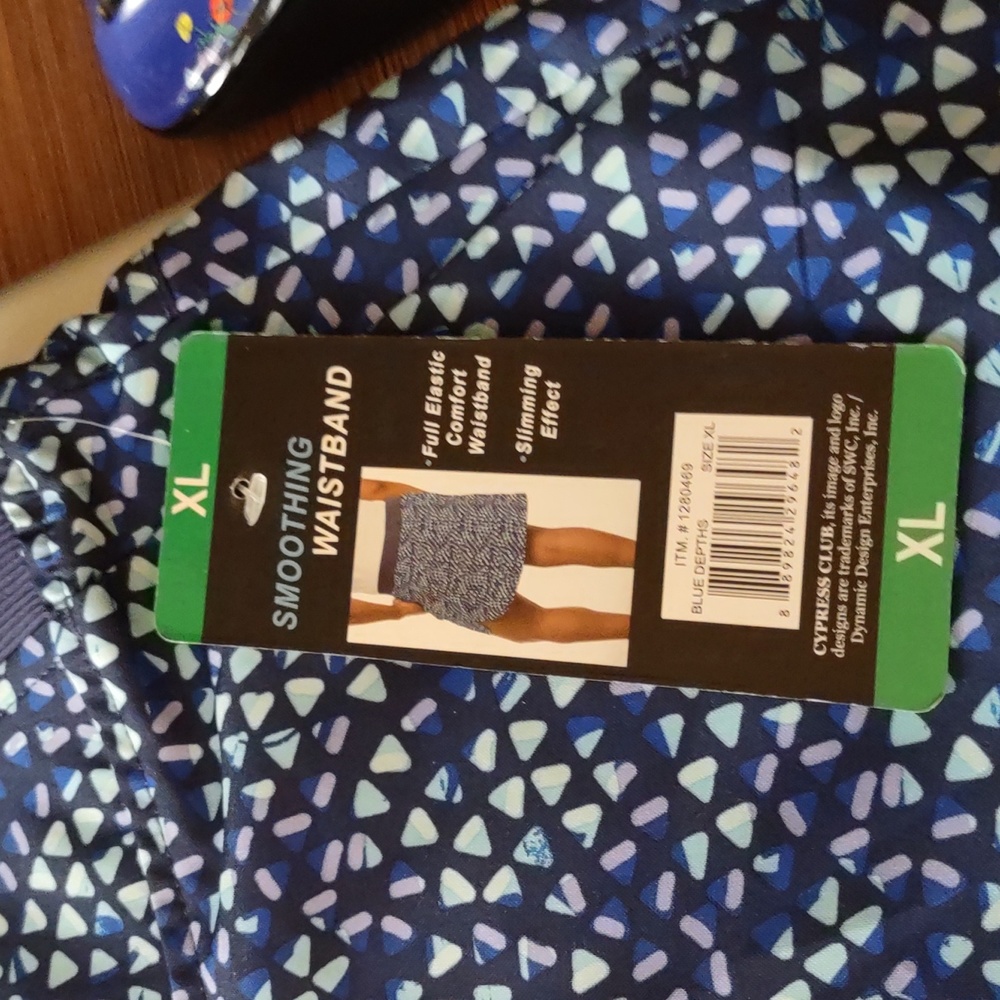 Skort. - Picture 2 of 2